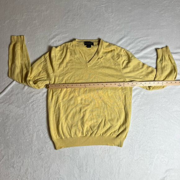 Brooks Brothers Supima Cotton Men’s Sweater Size L Butter Yellow Business Preppy - Picture 5 of 7